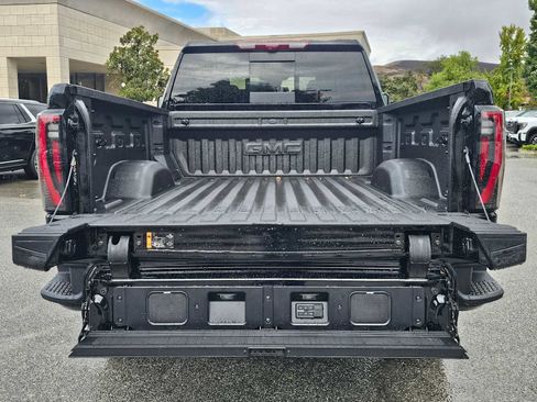 New 2026 GMC Sierra 2500 AT4 w/ AT4 Premium Plus Package image 16