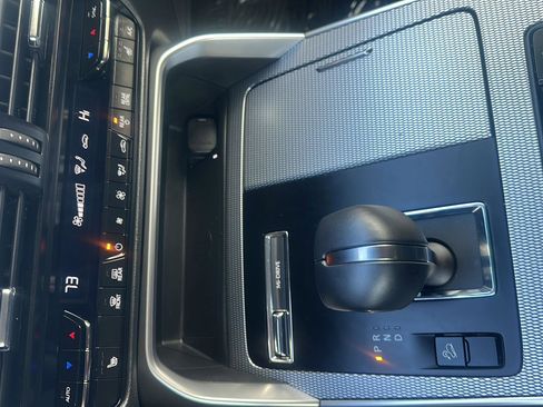 Used 2025 MAZDA CX-90 3.3 Turbo w/ Preferred Package image 19