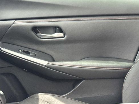 Certified 2024 Nissan Sentra SR FWD image 20