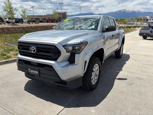 Used 2025 Toyota Tacoma SR RWD image 3