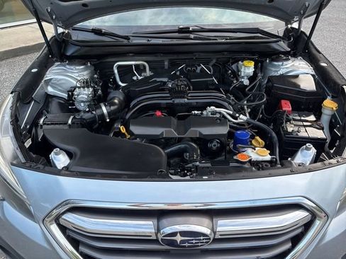 Used 2019 Subaru Outback 2.5i Premium AWD/4WD image 33