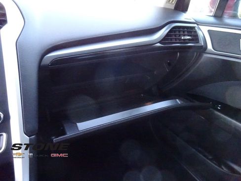 Used 2016 Ford Fusion SE image 28