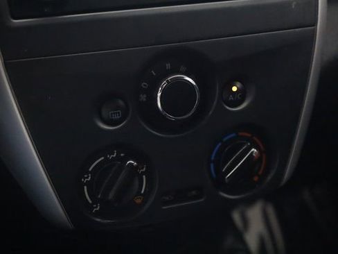 Used 2018 Nissan Versa SV image 16