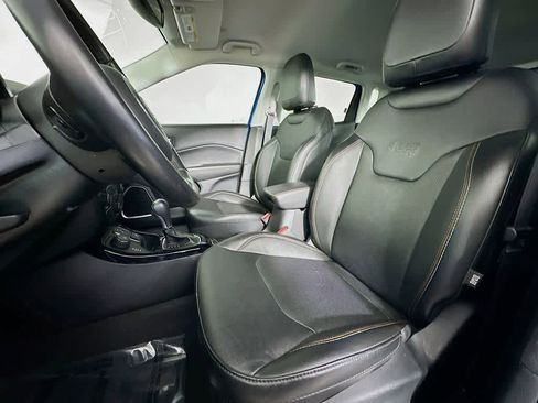 Used 2021 Jeep Compass Limited image 12