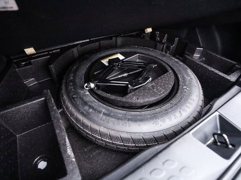 Used 2019 Toyota C-HR Limited FWD image 49