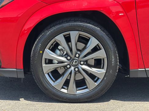 Certified 2025 Lexus UX 300h AWD image 31