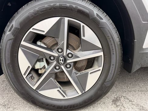 Certified 2025 Hyundai Tucson SEL image 9