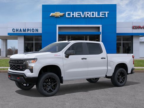 New 2026 Chevrolet Silverado 1500 Custom Trail Boss w/ LPO, Dark Essentials Package AWD/4WD image 2