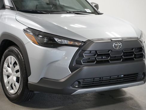 Certified 2026 Toyota Corolla Cross L FWD image 4