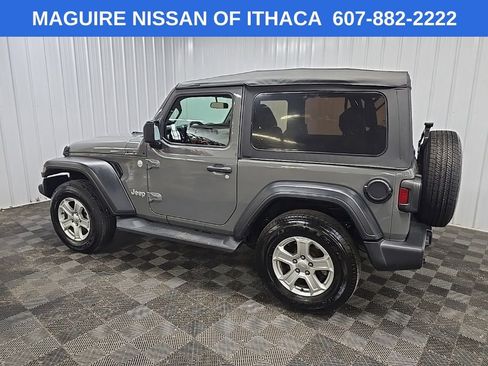 Used 2019 Jeep Wrangler Sport AWD/4WD image 4