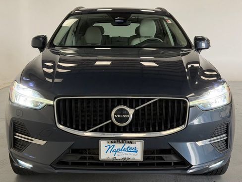 Used 2022 Volvo XC60 B5 Momentum w/ Climate Package AWD/4WD image 7