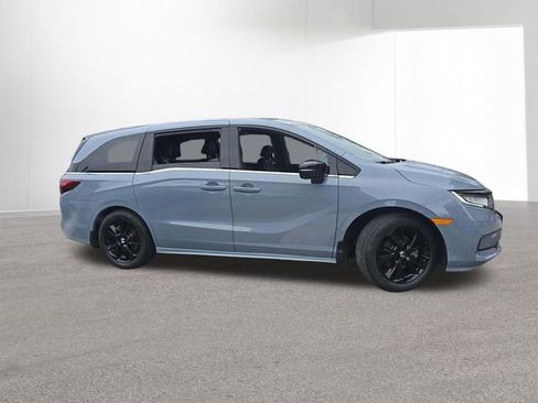 Used 2024 Honda Odyssey Sport image 2