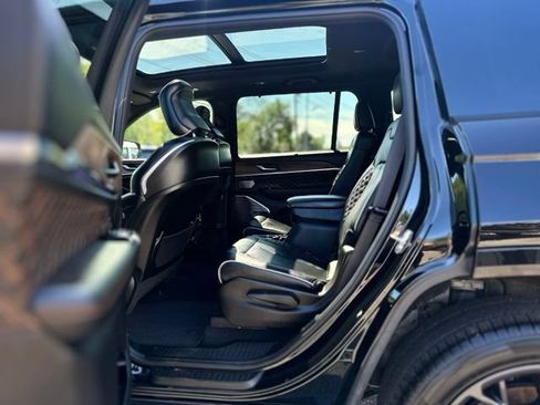 Used 2023 Jeep Grand Cherokee L Summit w/ High Altitude Package AWD/4WD image 16