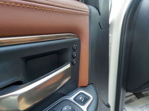 Used 2022 RAM 2500 Limited AWD/4WD image 21