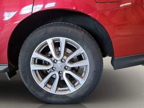 Used 2014 Nissan Pathfinder SV AWD/4WD image 35