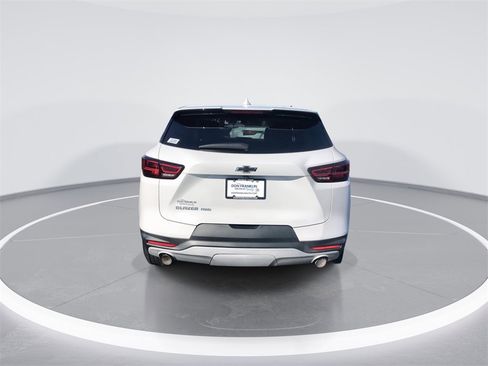 Used 2023 Chevrolet Blazer LT image 7