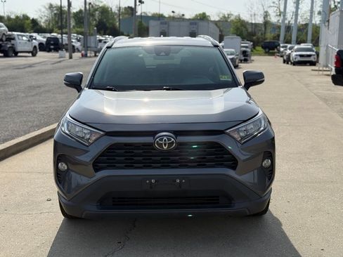Used 2021 Toyota RAV4 XLE image 3