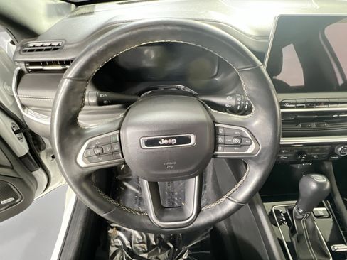 Used 2022 Jeep Compass High Altitude AWD/4WD image 11