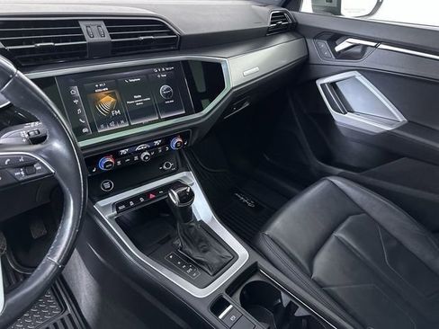 Used 2024 Audi Q3 2.0T Premium image 94