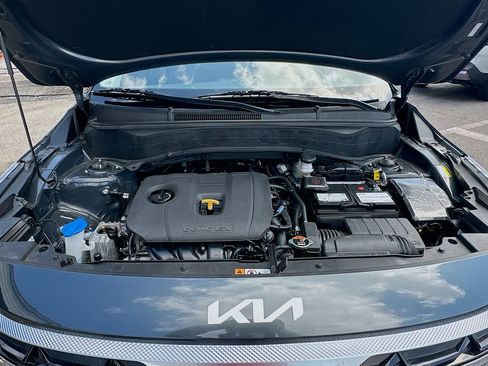 Certified 2025 Kia Seltos S FWD image 28
