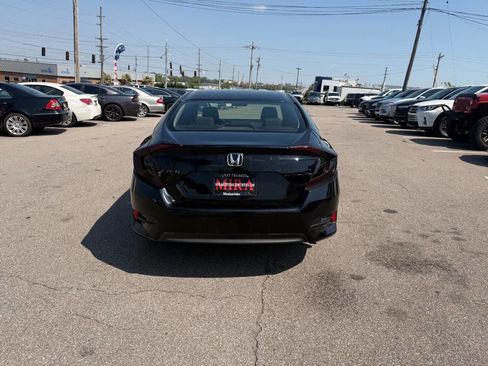 Used 2017 Honda Civic LX image 7