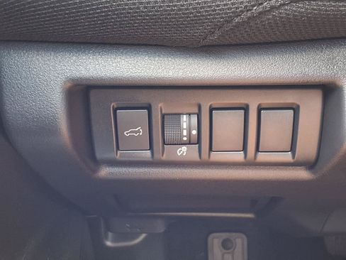 Used 2026 Subaru Outback Premium AWD/4WD image 9