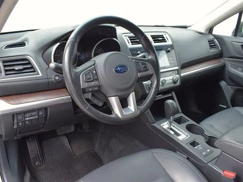 Used 2015 Subaru Outback 2.5i Limited w/ Popular Package #4 AWD/4WD image 3