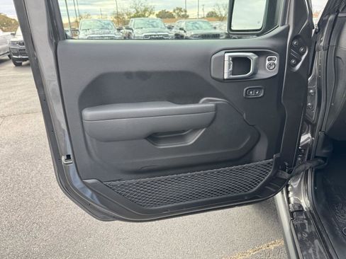 New 2026 Jeep Gladiator Willys image 21