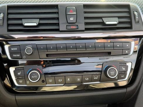 Used 2018 BMW M4 Convertible RWD image 26