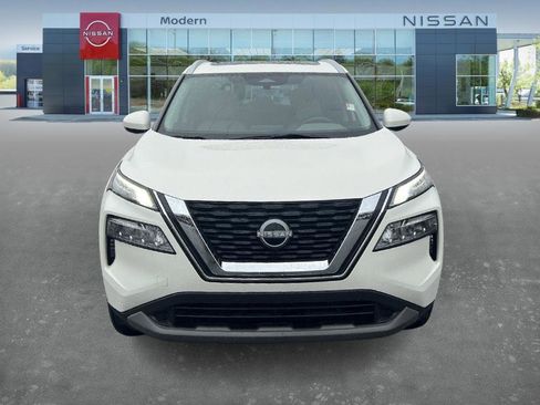 Certified 2023 Nissan Rogue SV w/ SV Premium B Package image 2