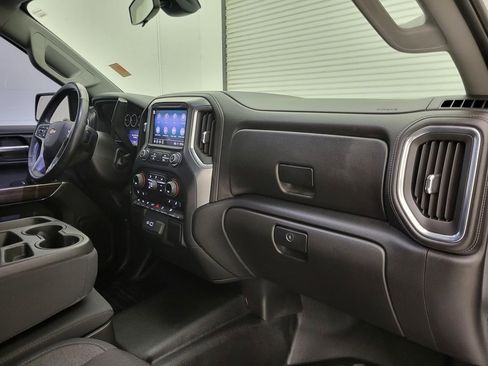 Used 2020 Chevrolet Silverado 1500 LT w/ Convenience Package image 37