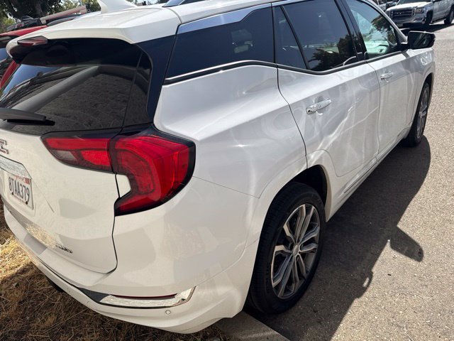 Used 2019 GMC Terrain Denali w/ Advanced Safety Package AWD/4WD image 2