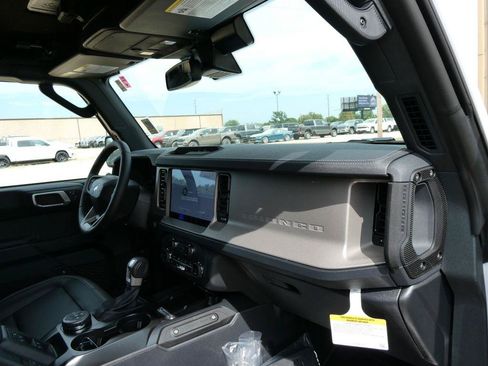 New 2026 Ford Bronco Outer Banks AWD/4WD image 11