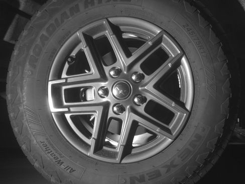 Used 2025 Jeep Wrangler Unlimited Sport AWD/4WD image 15