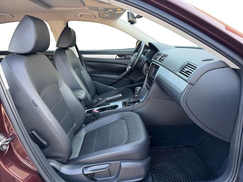 Used 2013 Volkswagen Passat 2.5 SE image 18