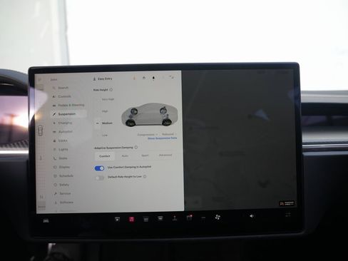 Used 2022 Tesla Model S Plaid image 49