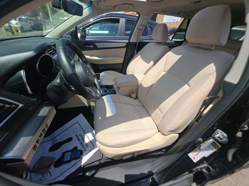 Used 2018 Subaru Outback 2.5i Premium AWD/4WD image 5