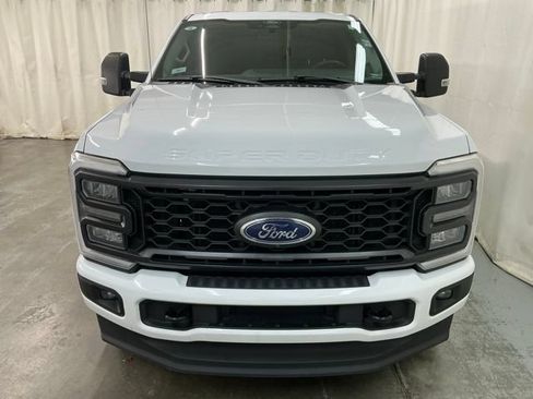 Used 2024 Ford F250 XL w/ STX Appearance Package AWD/4WD image 11
