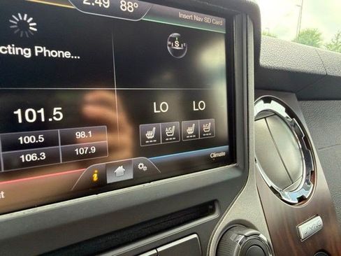 Used 2016 Ford F350 Lariat w/ Lariat Ultimate Package AWD/4WD image 28