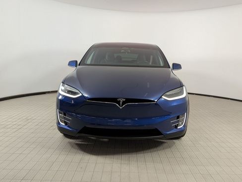 Used 2018 Tesla Model X 75D AWD/4WD image 6