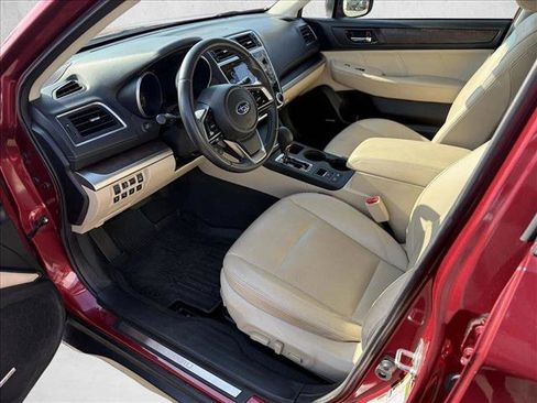 Used 2019 Subaru Outback 2.5i Limited w/ Popular Package #2 AWD/4WD image 9