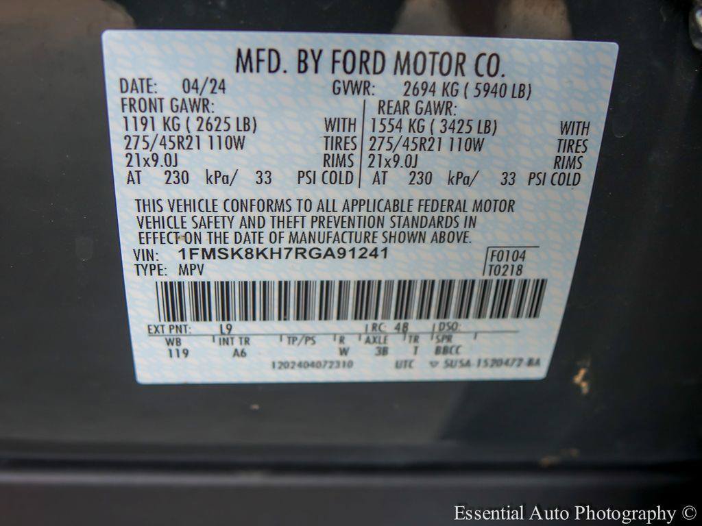 Certified 2024 Ford Explorer ST-Line w/ Class IV Trailer Tow Package AWD/4WD image 32