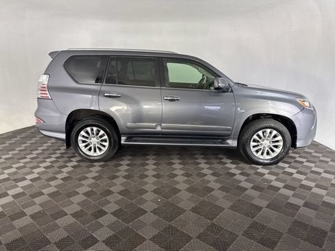 Used 2015 Lexus GX 460 w/ Premium Package AWD/4WD image 4