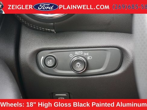 Used 2023 Chevrolet Blazer LT w/ Convenience Package FWD image 30