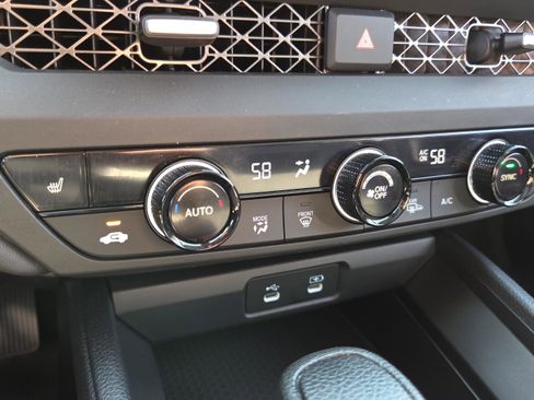 Used 2023 Honda Accord EX image 30