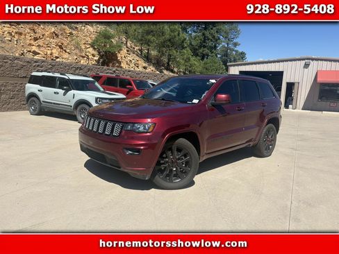 Used 2021 Jeep Grand Cherokee Laredo X RWD image 1