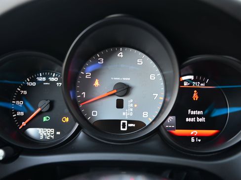 Used 2018 Porsche Macan S image 22