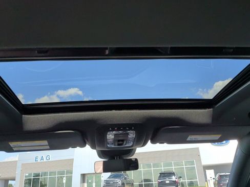 Used 2023 Mercedes-Benz GLE 350 image 23