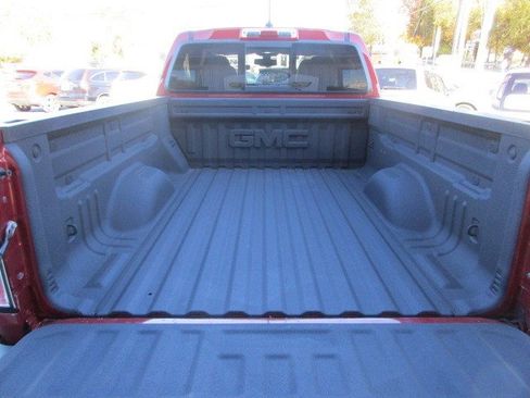 Used 2016 GMC Canyon SLT image 30