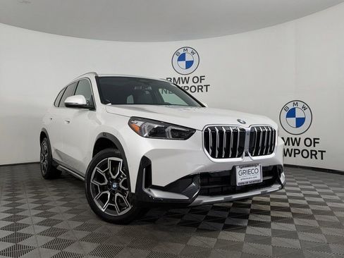 New 2026 BMW X1 xDrive28i w/ Technology Package AWD/4WD image 3